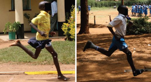 Photos of how (experienced) runners with and without shoes land.